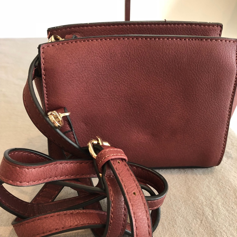 Simply Noelle Mini Crossbody Bag - Picture 2 of 4